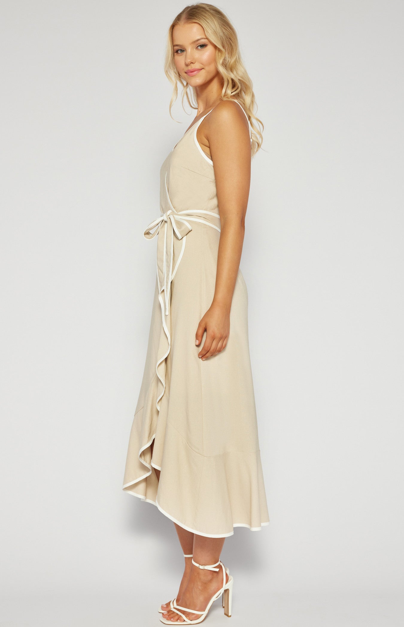 Contrast Binding Dress with Frill Detail - Beige